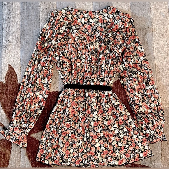 NWT Revolve | Endless Rose Pleated Floral Romper Ruffled w Bishop Sleeves CL3 - Picture 8 of 12